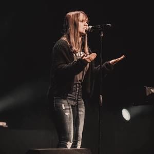 Meet your Posher, Mackenzie